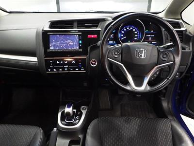 2016 Honda FIT - Thumbnail