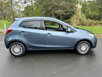 2013 Mazda DEMIO - Thumbnail