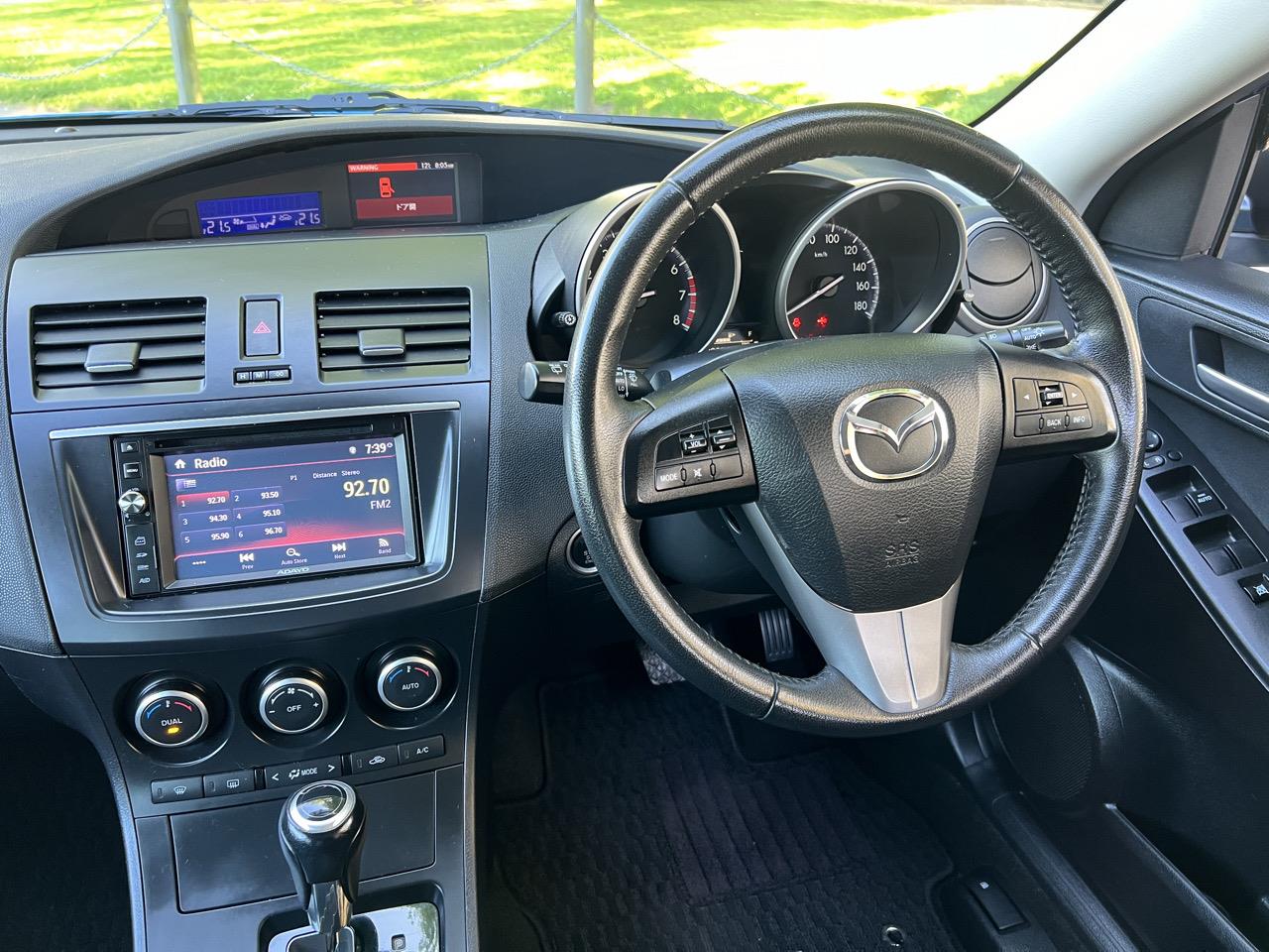 2013 Mazda AXELA