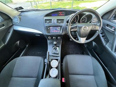 2013 Mazda AXELA - Thumbnail