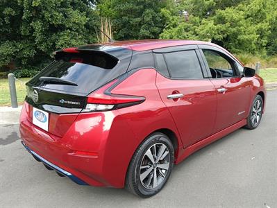 2019 Nissan LEAF - Thumbnail