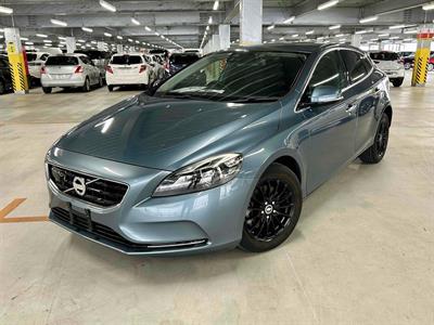 2014 Volvo V40 - Thumbnail