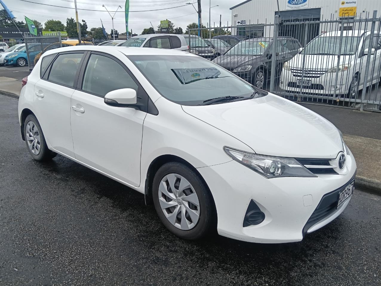 2013 Toyota COROLLA