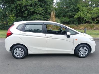 2015 Honda FIT - Thumbnail