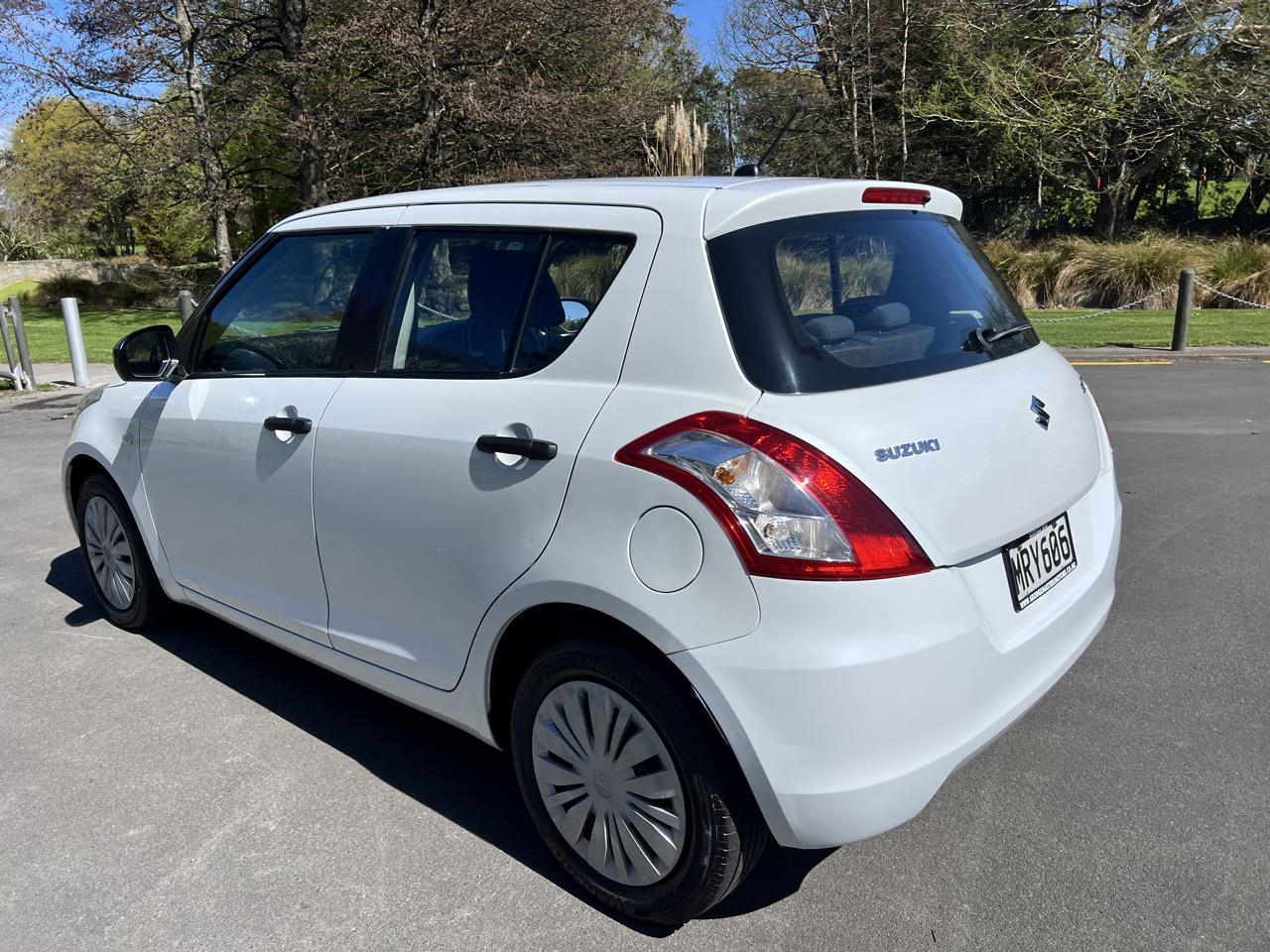 2015 Suzuki SWIFT