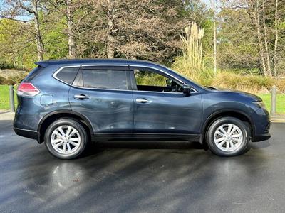 2015 Nissan X-TRAIL - Thumbnail