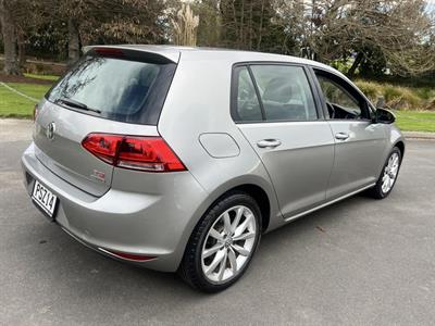 2013 Volkswagen Golf - Thumbnail